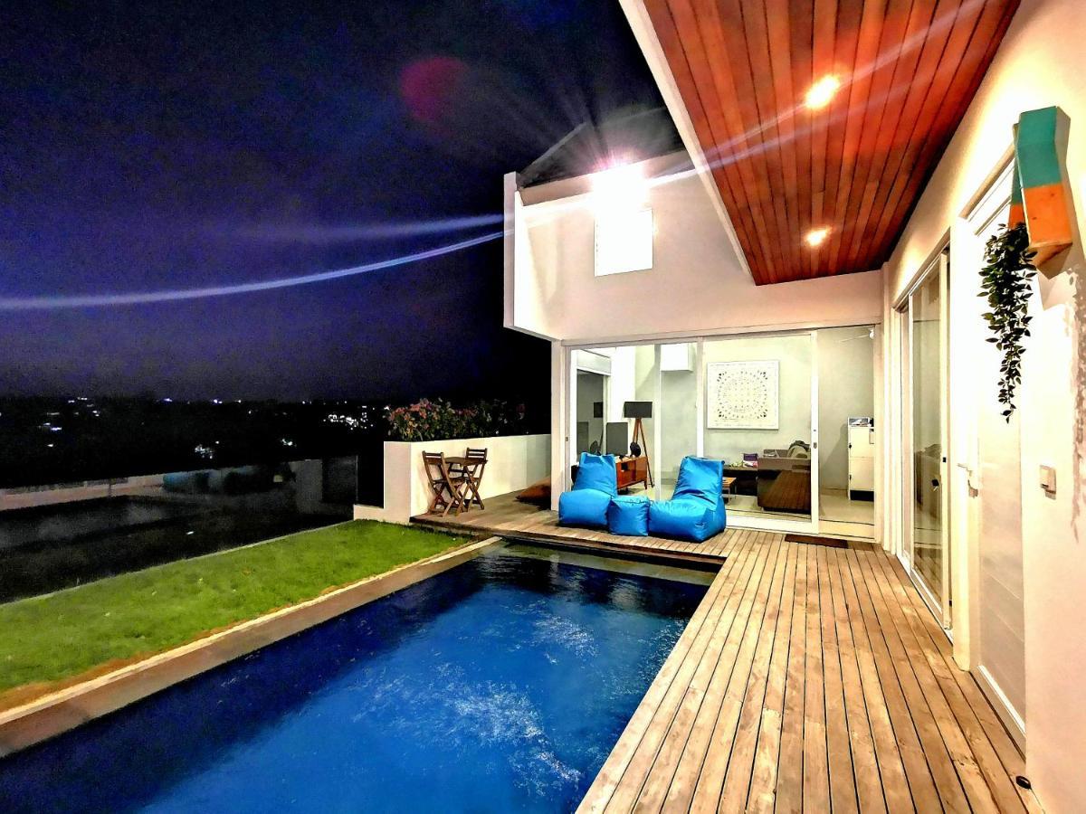 Uluwatu Aurelia Residence מראה חיצוני תמונה